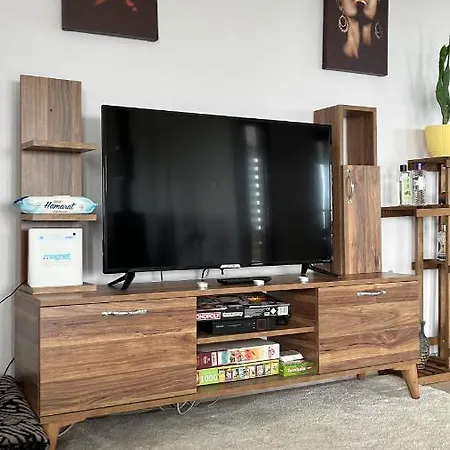 Villa 1-bahçeli Ve Manzaralı -